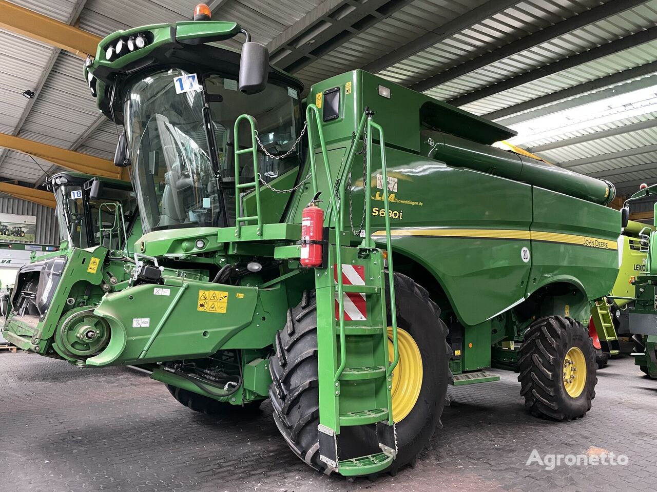 θεριζοαλωνιστική μηχανή John Deere S680i