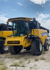 καινούρια θεριζοαλωνιστική μηχανή New Holland CX6.80